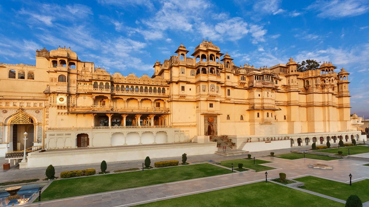 Udaipur Heritage Tour – Discover the City of Lakes