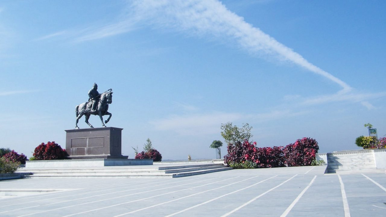 Udaipur Heritage Tour – Discover the City of Lakes - Image 6